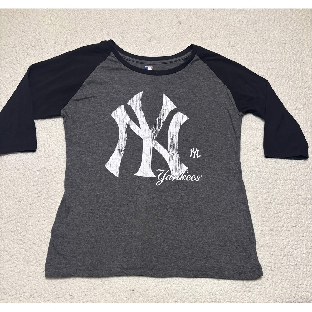Genuine Merchandise Womens New York Yankees T-shirt Baseball Raglan Gray 1X MLB